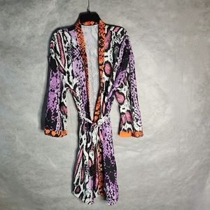 IZZY & LIV Splendid Charm Unique Print Kimono